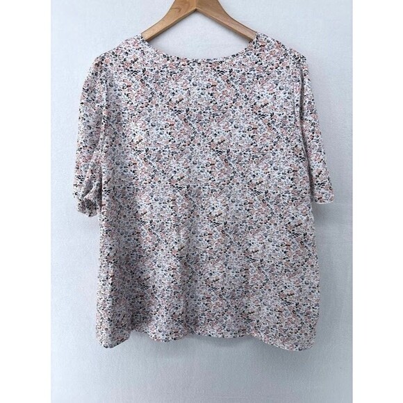 Women's Shein Plus Size 3X Floral Top Flutter Sleeve Work Wear - Picture 5 of 5